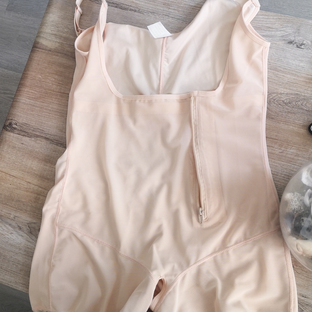 Shapewear accessory, doesn't suit me, I don't like how it feels on me.